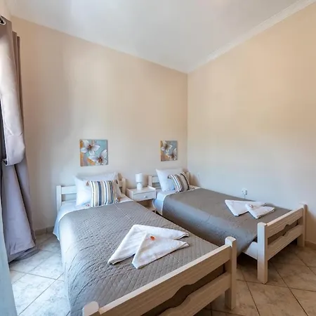 Maria's Cozy House Апартаменты Пелекас